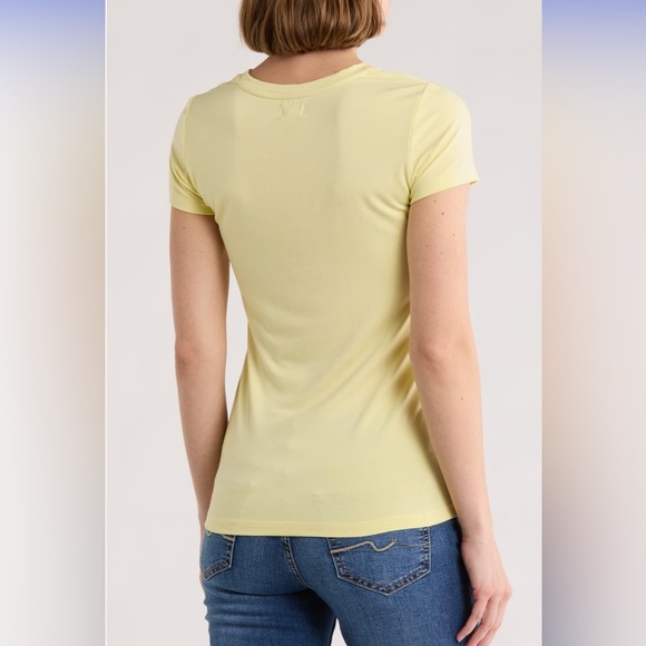 L'AGENCE Soft Yellow Tee Shirt NWOT Size S - Picture 2 of 4
